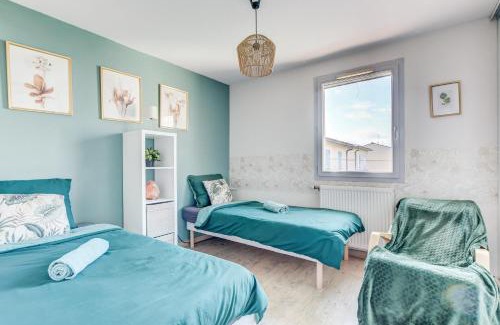 Saint-Simon Villa | Villa St Simon - 11 couchages, piscine, parking, parfait entre famille, amis ou pros