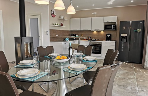 Sibenik Casa | **** Villa Sundowner with heated saltwater pool
