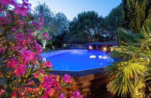 Montcabrier Villa | Villa Swimming pool, Jacuzzi, Cinema, Gym