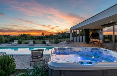 Rastevic Villa | Villa T, spacious with heated pool, hot tub & sauna