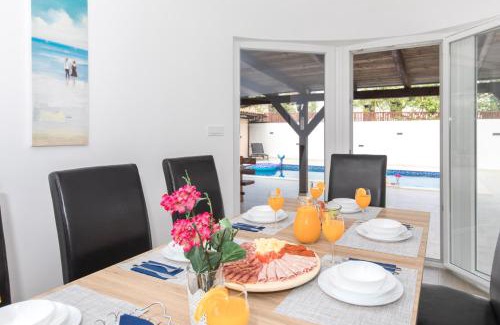 Vantacici Casa | Villa Tereza
