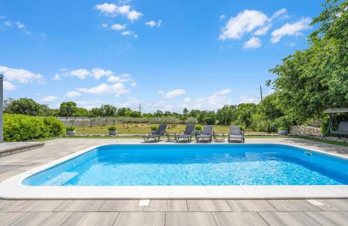 Drnis Casa | Villa Tonka with private pool near Krka