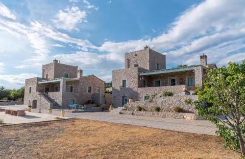 Omales Villa | Villa Vasiliki Traditional House in Mani with Sea View