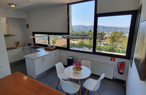 Canyelles Villa | Villa Vicente with private pool and private sports bar