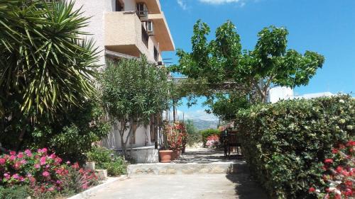 Makry Gialos Apartamento | Villa Victoria