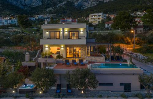 Veliko Brdo Villa | Villa View a luxury villa in Makarska, heated private pool, jacuzzi, gym