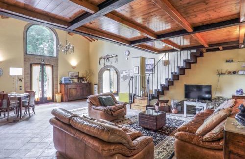 San Gimignano Villa | Villa Vineyard View by Interhome