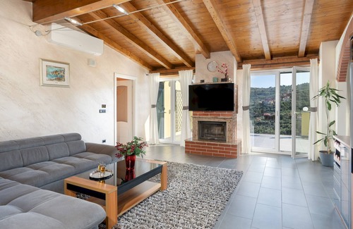 Imperia Villa | Villa Vittorio 6+2, Emma Villas