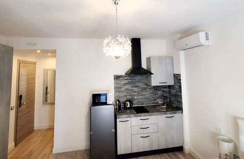 Monserrato Casa | Villa Volta 4 Monserrato Polyclinic