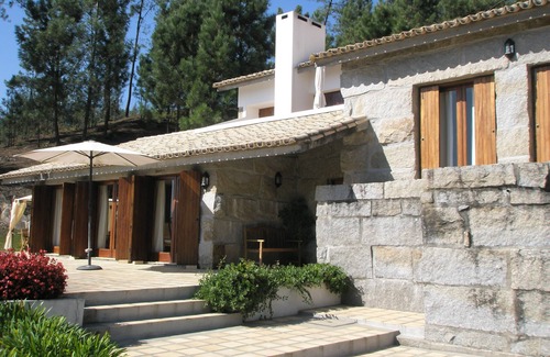 Beijos Villa | Villa con piscina privada (con 23700 m2 de áreas verdes) a 40 km de OPORTO