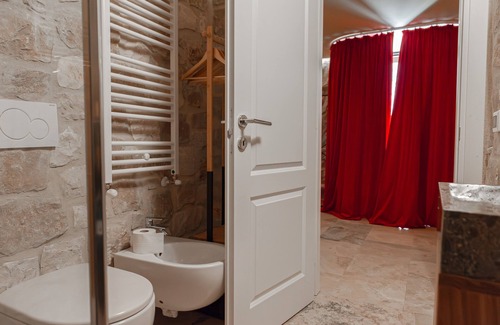 Corciano Villa | Villa 'Wellness Spa' con vistas al lago, jardín privado y Wi-Fi