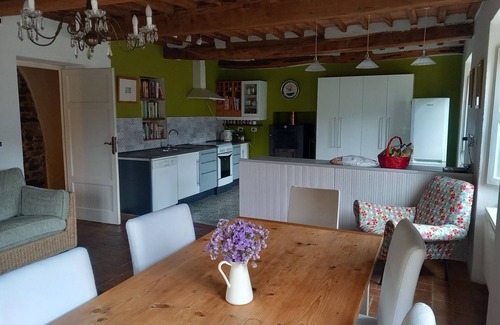 Bagni di Lucca Villa | Villa con 6 habitaciones dobles y 5 baños. Vistas al río, piscina y caminar a la ciudad