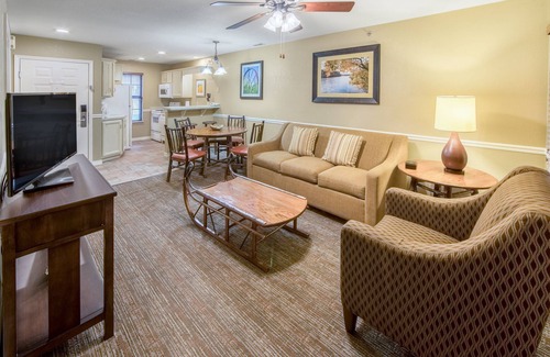 Sheridan Villa | Villa con acceso a increíbles servicios | Piscinas, jacuzzi, sala de juegos y mucho más.