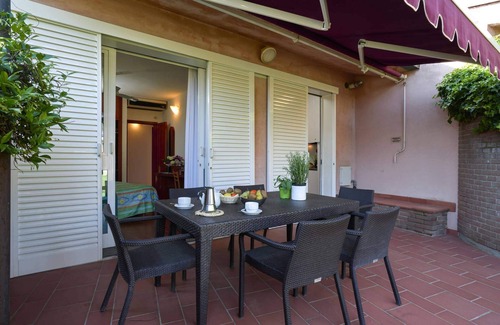 San Vincenzo Villa | Casa vacacional con aire acondicionado, piscina y terraza