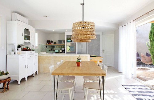 Castillon-du-Gard Villa | Villa with indoor pool, sauna, massage by appointment