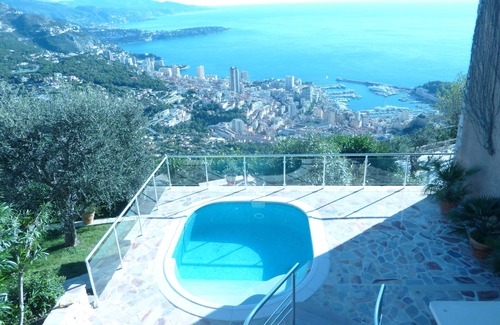 La Turbie Villa | VILLA CON VISTA PANORÁMICA EN MÓNACO E ITALIA PARA 4 PERSONAS