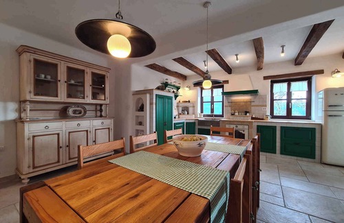 Bartolici Villa | Casa vacacional con piscina y aire acondicionado