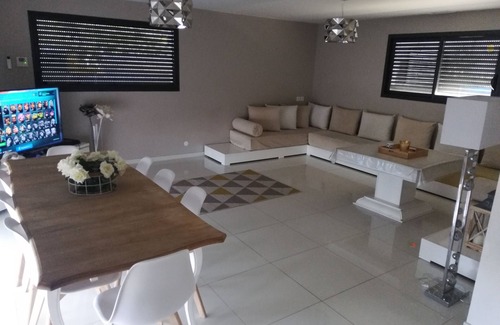 Aimargues Villa | Villa con piscina cerca de las playas