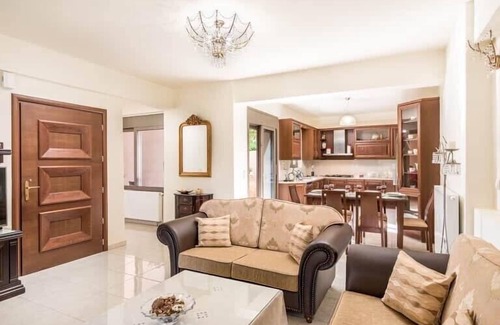 Pitsidia Villa | Villa with pool