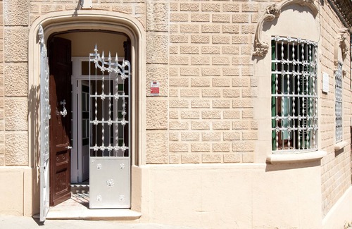 El Guinardo Casa | Villa, private garden and pool, big terrace-solarium, pergola.