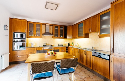 Trebeluger Villa | Villa de lujo con piscina privada en jardines maduros en Trebaluger