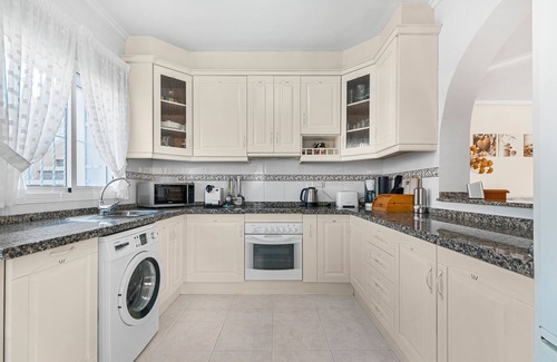 Quesada Villa | Villa con piscina privada, jardín, aire acondicionado y Wi-Fi