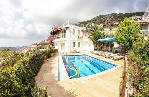 Kalkan Villa | Villa Zakkum 1 by Lycia Collections