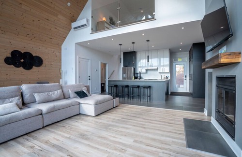 Saint-Damien Apartamento | VillaBaraka | Lumina | Hot Tub | Pool Table