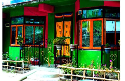 Rishop Casa | Village Cafe Homestay