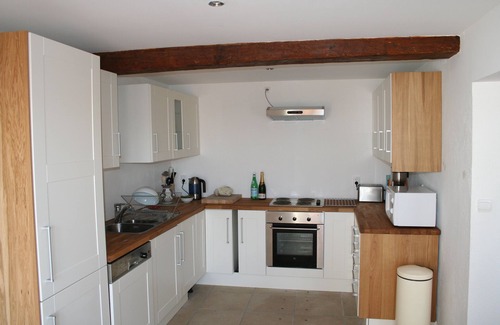 Montesquieu-des-Alberes Casa | Casa de pueblo con magnificas vistas cerca de la costa mediterranea