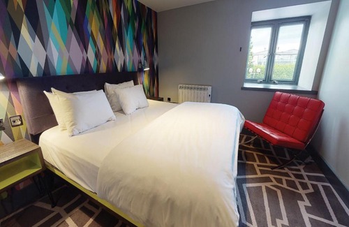 Bromborough Hotel | Village Hotel Wirral