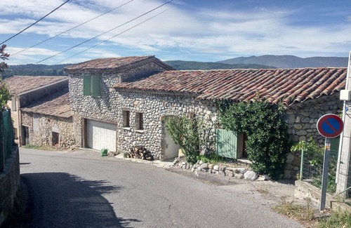 Volonne Casa | Village house with swimming pool and very large terrace, 10 mn south of Sisteron...