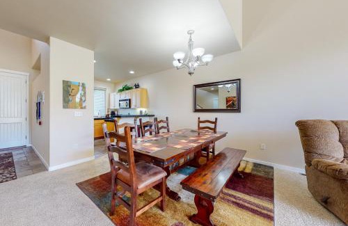 Redmond Casa | Village Loop in Eagle Crest