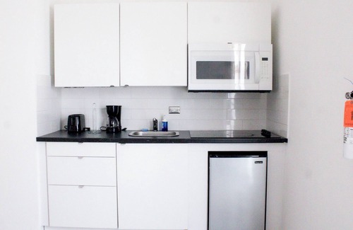 Universidad Apartamento | Villas at Auxilio Mutuo 104