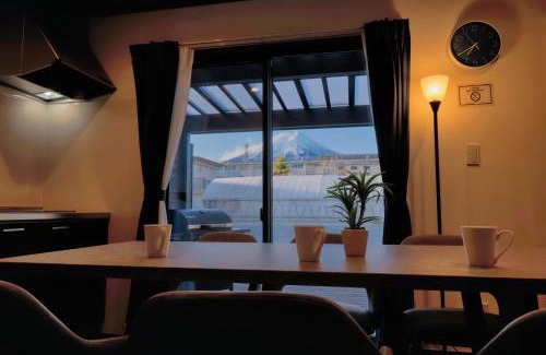 Minamitsuru-gun Casa | Villas Fujisengen ヴィラス富士浅間