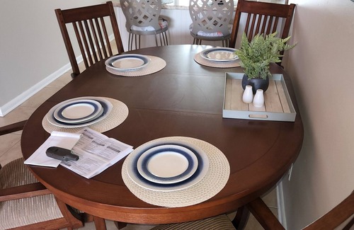 Pensacola Beach Condominio | Villas on the Gulf condo with pool and gulf access cat walk