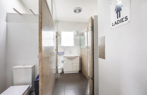 Villawood Hotel | Villawood Hotel