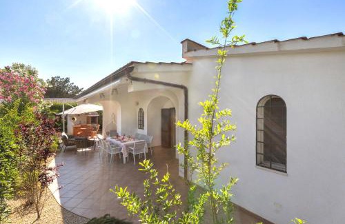 Rosa Marina Casa | Villetta delle Cale by BarbarHouse
