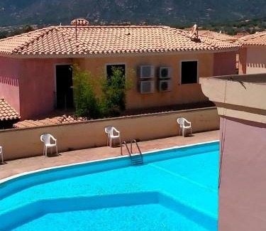 Villasimius Casa | Villetta Soleil con Piscina e Campo da Tennis condominiale