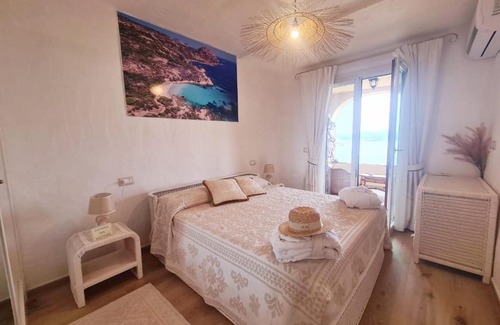 Li Cuncheddi Apartamento | Villetta sul mare con meravigliosa vista - Aurea Beach House