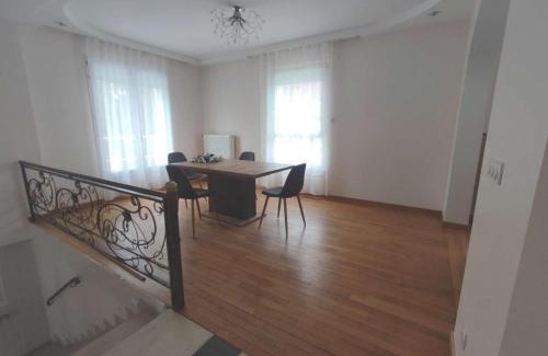 Seine-et-Marne Casa | Villiers House