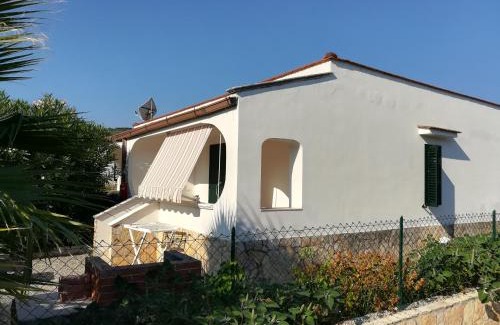 Chiesiola Villa | Villini Giovanna Disanti