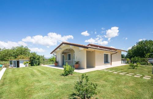 Fucecchio Villa | Villino le Viole by VacaVilla