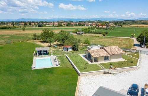 Fucecchio Villa | Villino le Viole by VacaVilla