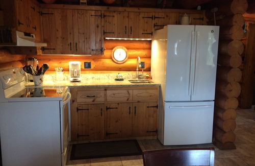 St. Paul Casa | Vincent Log Cabin