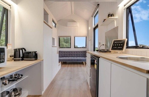 Toolleen Casa | Vineyard Retreat Summ