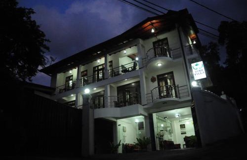 Kandy Hotel | Vino Villa Tourists & Local Accommodations - 24 Hrs