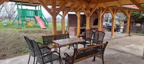 Mladenovac Casa | Vinogradski konak Belgrade, Sopot,Kosmaj