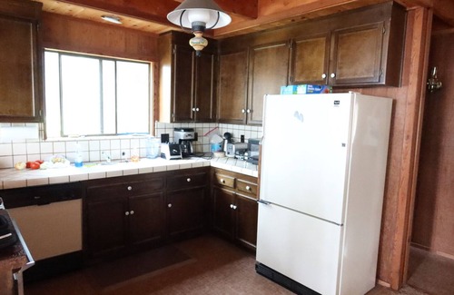 Chester Cabina | Vintage 4-bedroom cabin in Lake Almanor West with WiFi