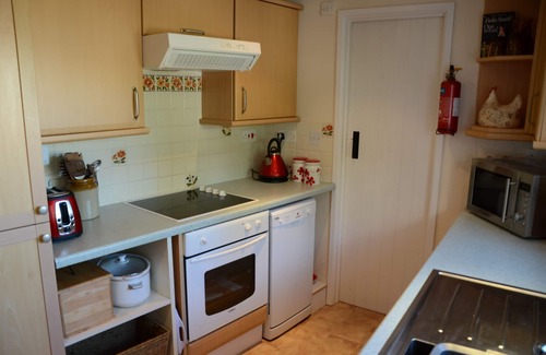 Hele Apartamento | Apartamento amueblado vintage con jardín, se admiten mascotas Barbacoa en gran patio y vistas al mar!